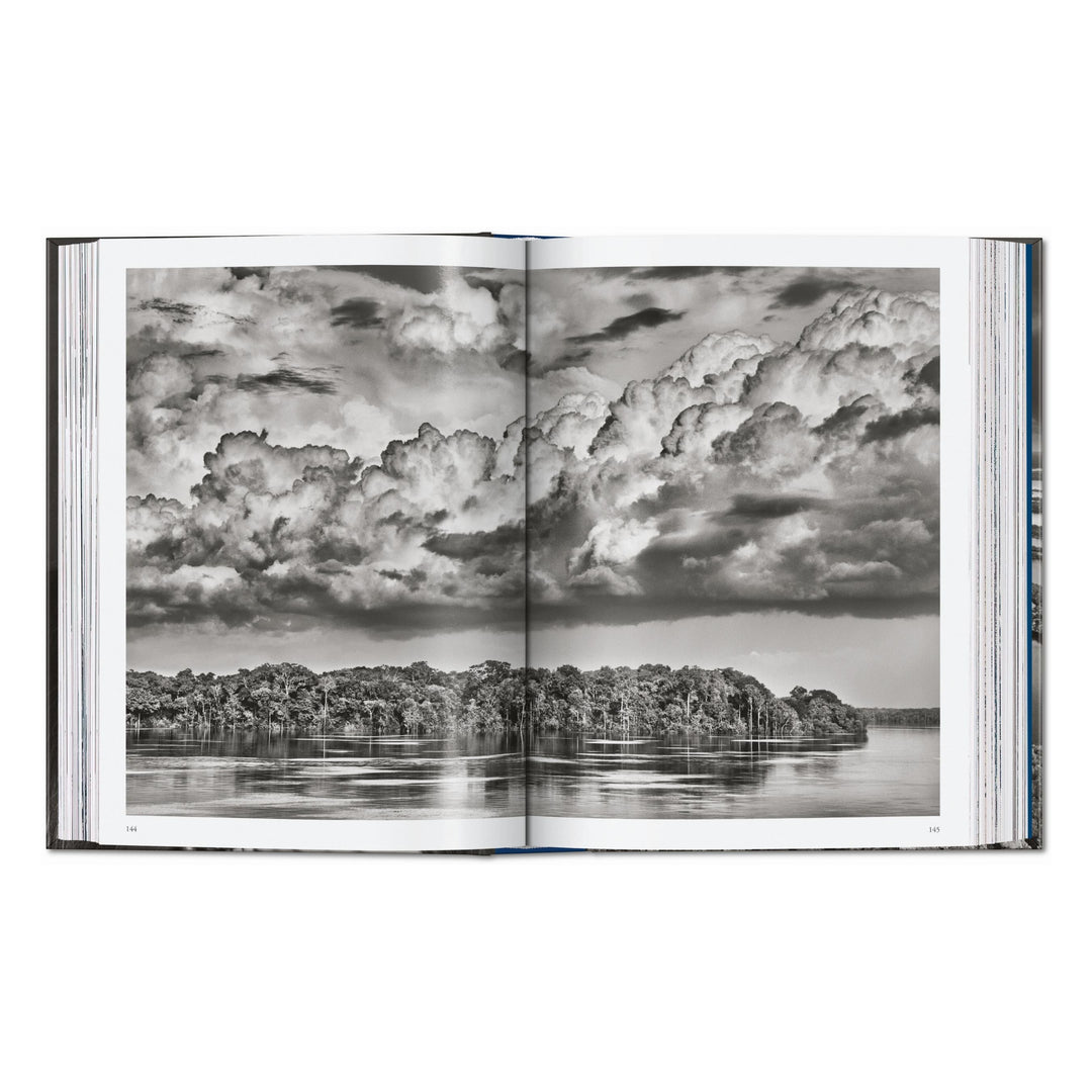 Sebastião Salgado. Amazônia. 45th Ed. (English)